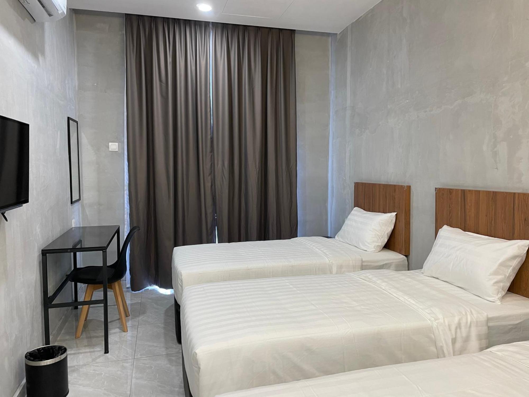 Hpy Hotel Ipoh Bagian luar foto